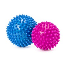 PIŁECZKI Z KOLCAMI DO MASAŻU TWARDE